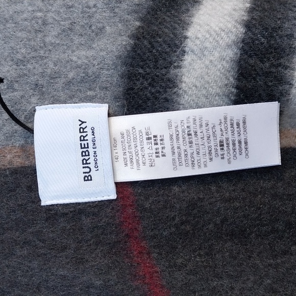 BURBERRY CONTRAST CHECK WOOL CASHMERE JACQUARD CAPE PONCHO - Picture 9 of 10